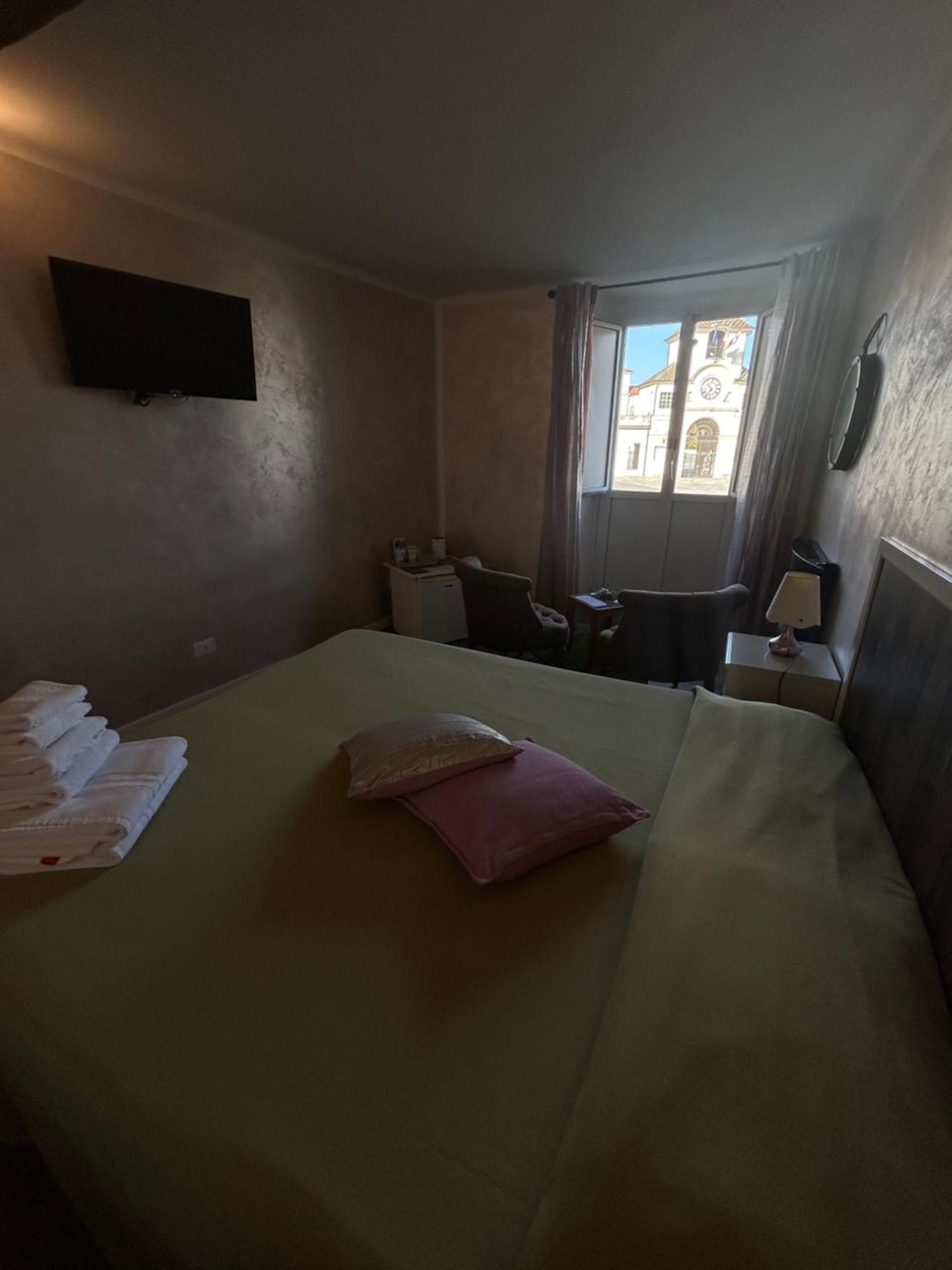 La Finestra Sulla Reggia Bed & Breakfast Venaria Reale Ruang foto