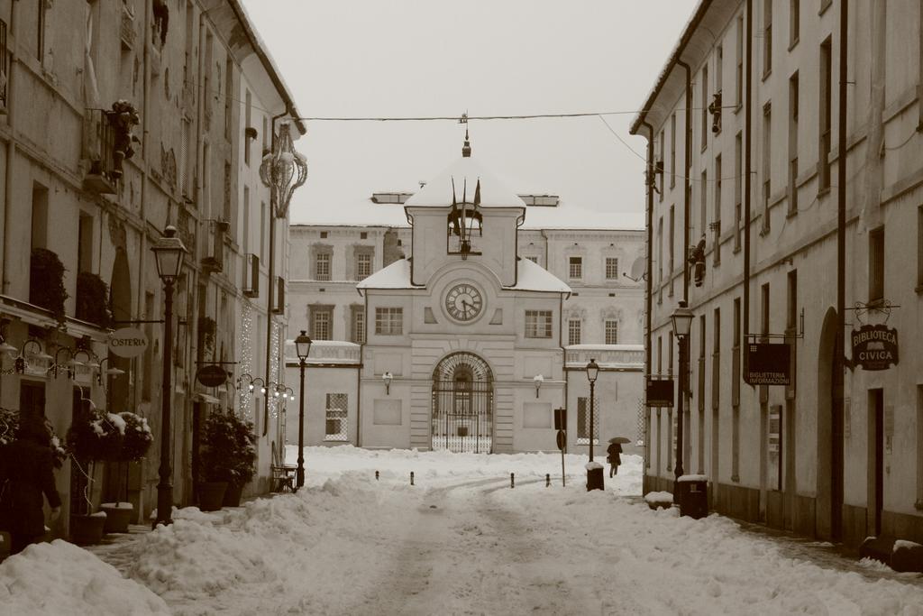 La Finestra Sulla Reggia Bed & Breakfast Venaria Reale Bagian luar foto